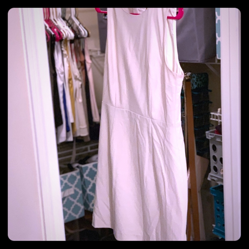Cream colored H and M dress size 12 😍